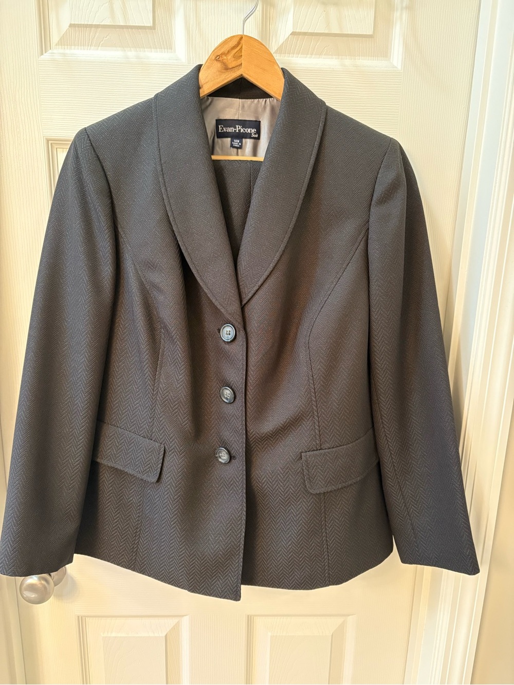 Evan-Picone Black Chevron Blazer & Pants Suit Set Size 14W Mint Condition
